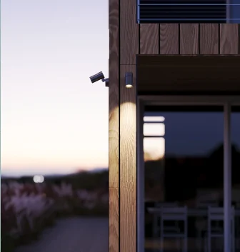 Building fa&ccedil;ades and entries